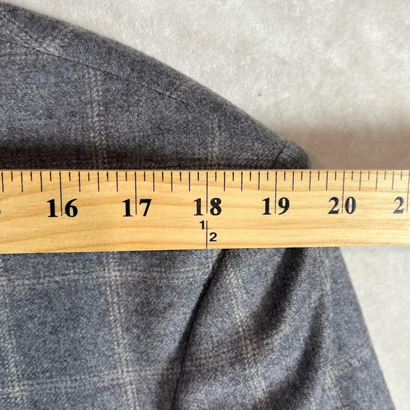 NWT Vince Camuto 44L 100% Wool Charcoal Plaid Blazer - Picture 11 of 12